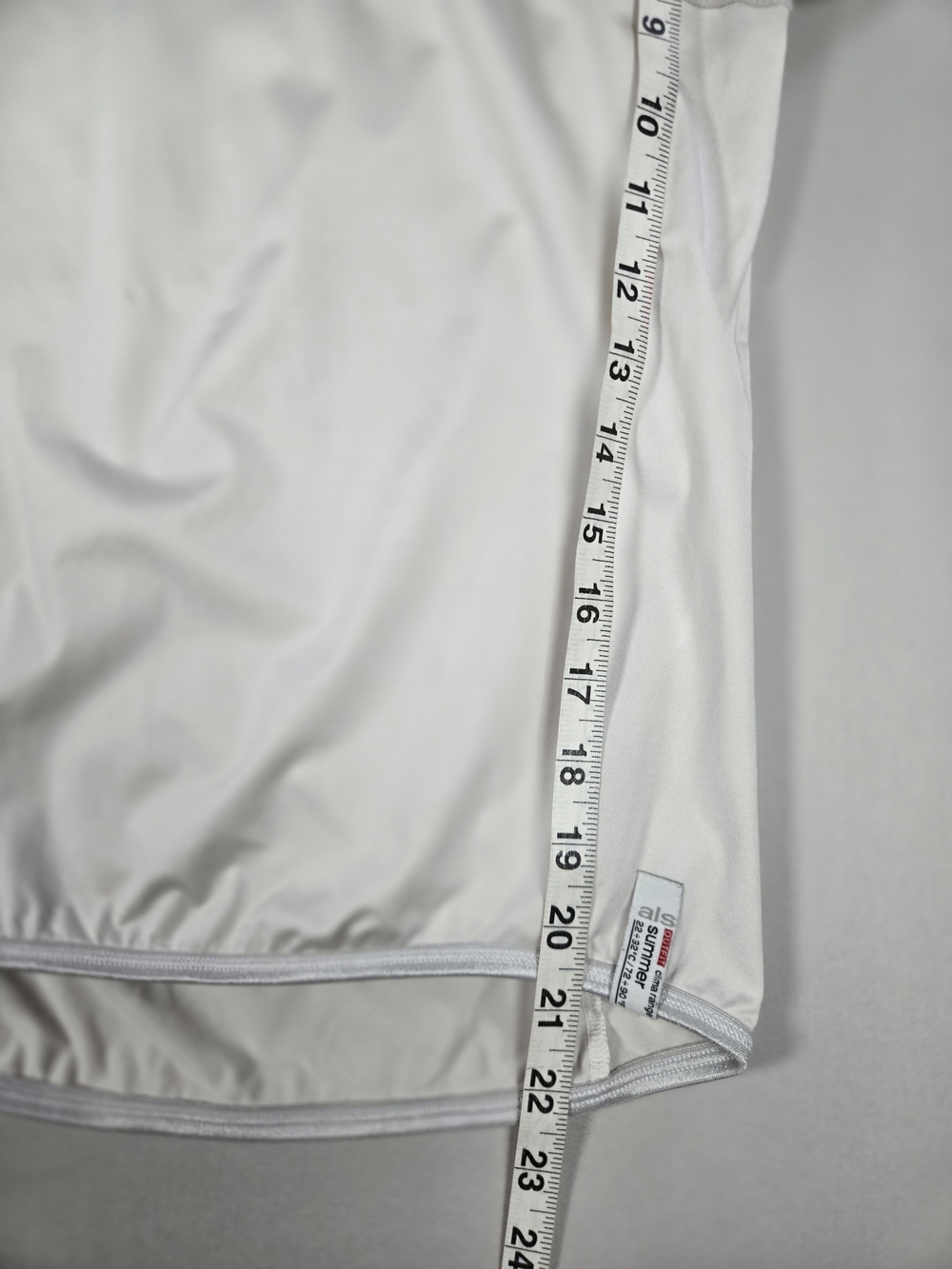 ASSOS of Switzerland White Cycling Base Layer Shirt Size M VGUC - Picture 9 of 10
